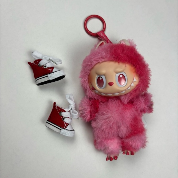 Labubu BIE Love - Accessory Included - Picture 3 of 12